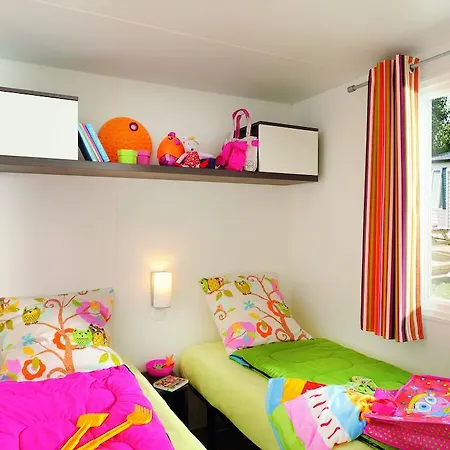 Camping Le Rey Louvie Juzon Room photo